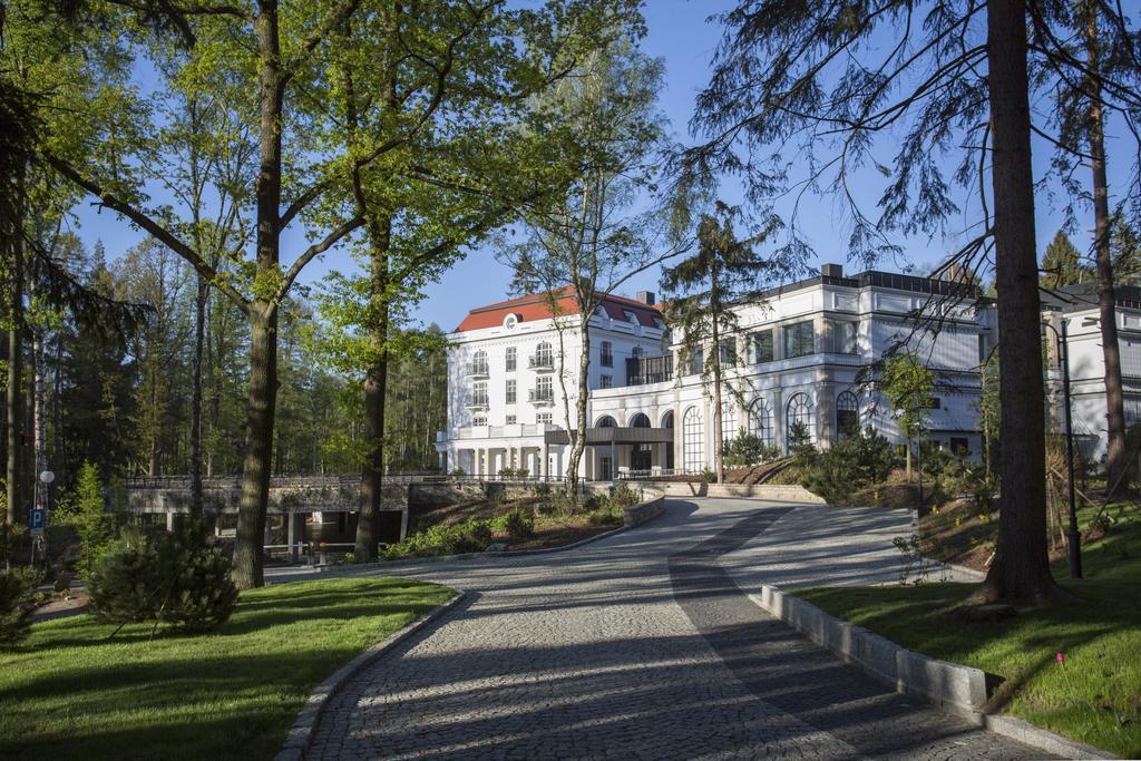 Hotel Spa Dr Irena Eris Polanica Zdroj Exteriör bild