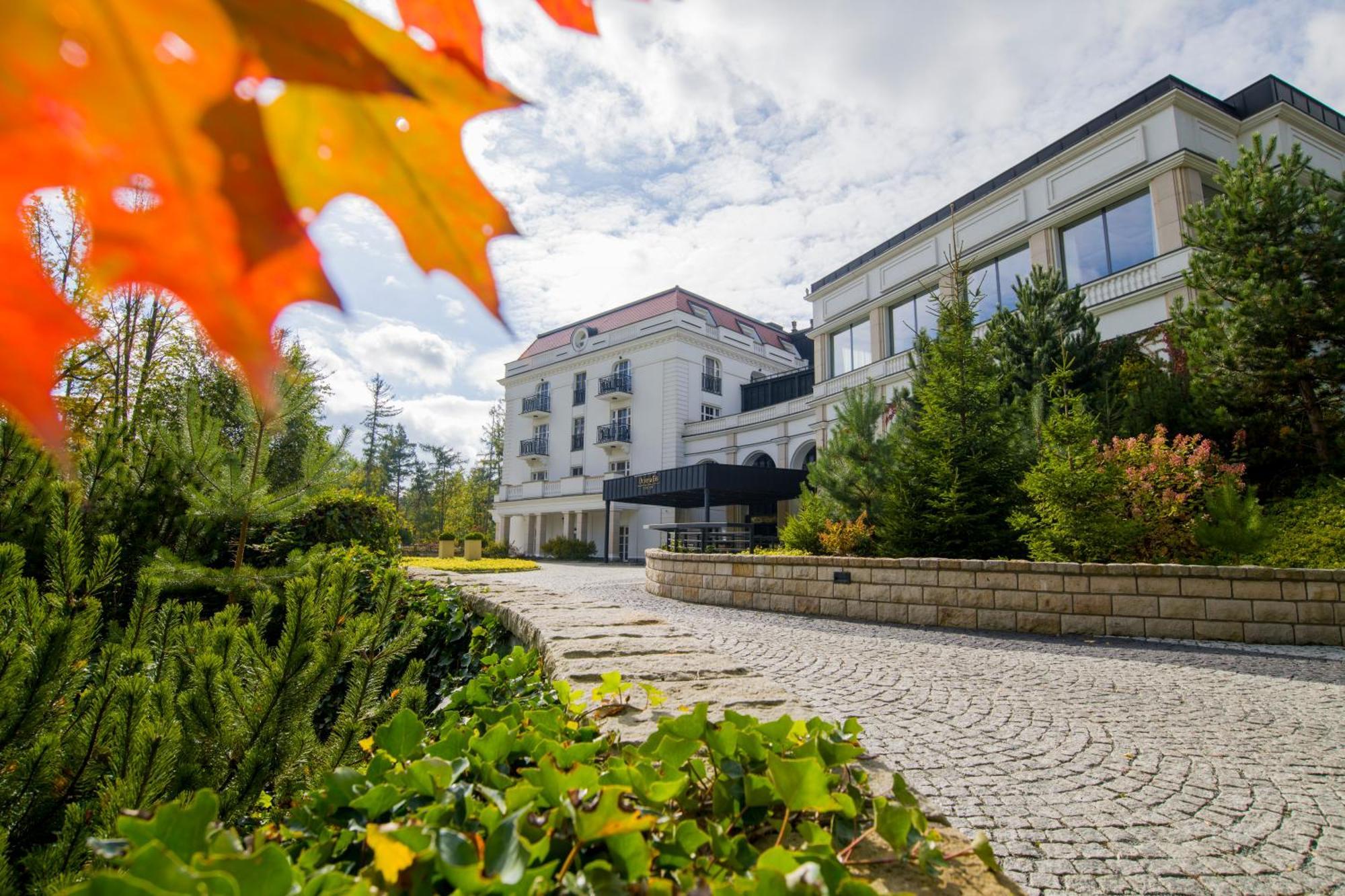 Hotel Spa Dr Irena Eris Polanica Zdroj Exteriör bild