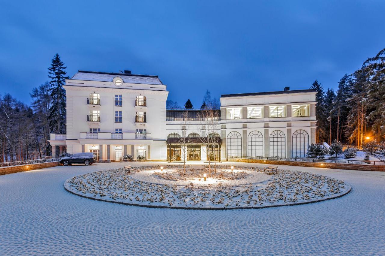 Hotel Spa Dr Irena Eris Polanica Zdroj Exteriör bild